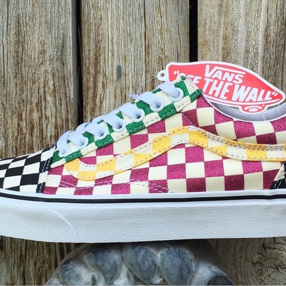 NWT Vans Glitter Checkerboard Old Skool
Sneaker 🌈 Pride Collection - Picture 3 of 6